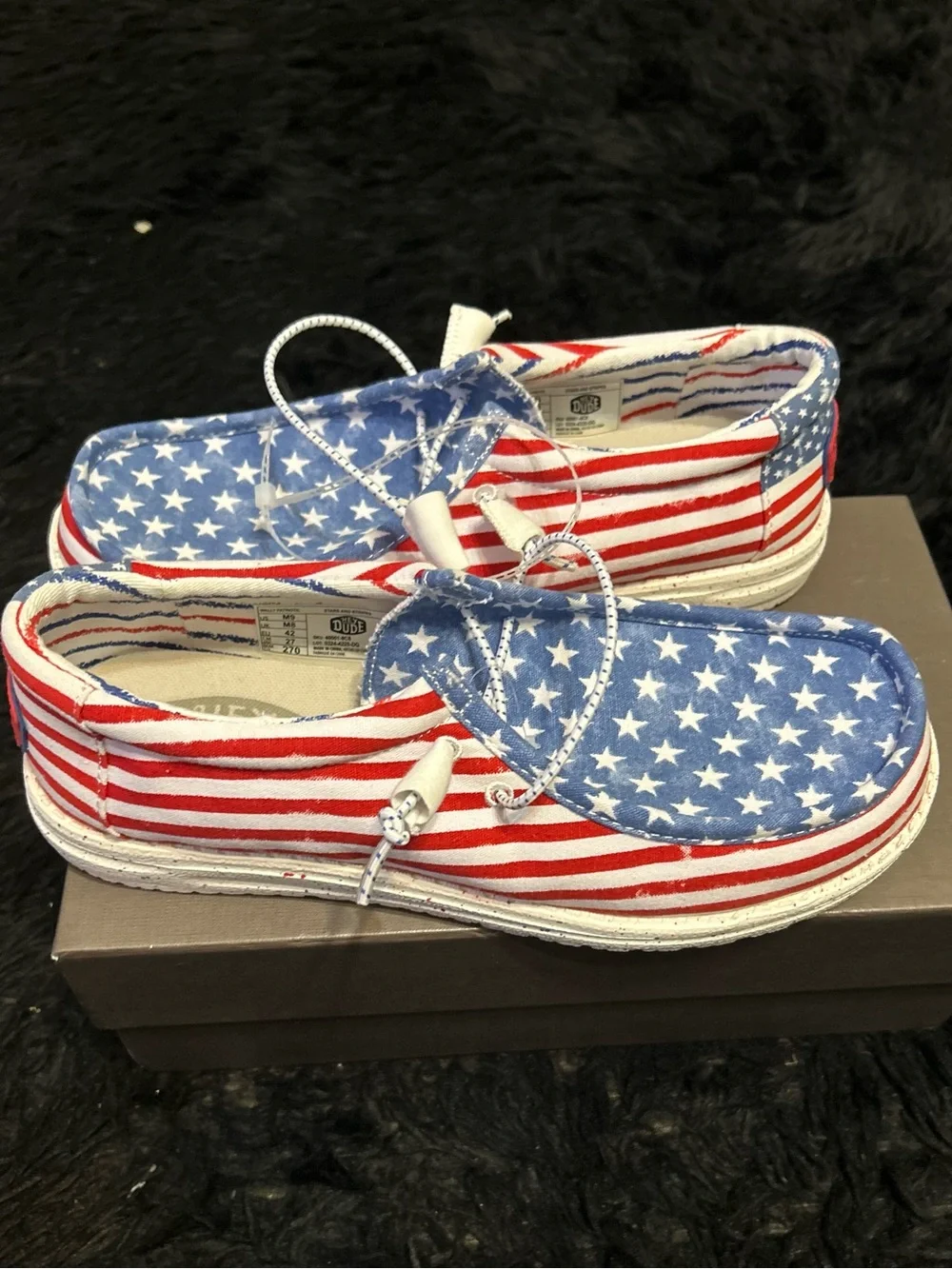 HEY DUDE American USA flag patriotic shoes sneakers men’s 9 new
